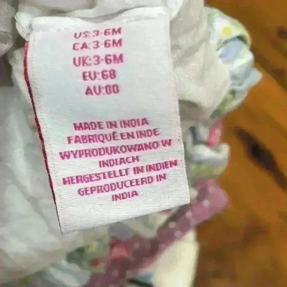 Baby girl hats 0-6 months bundle of 4 - Picture 6 of 7